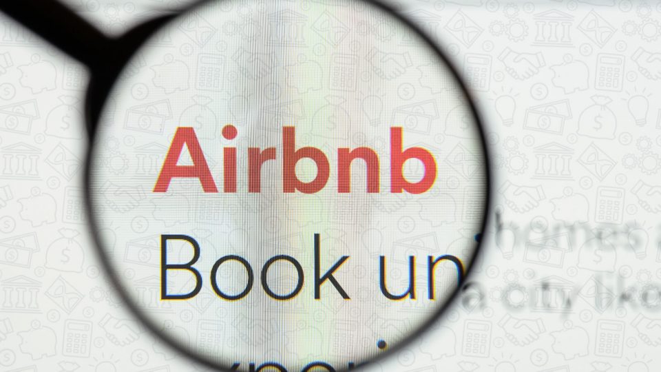 airbnb startup cost